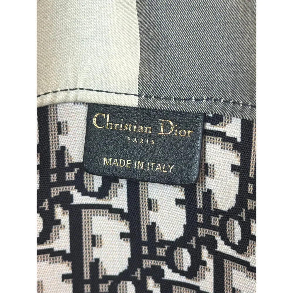 Christian Dior FW 2019 Large Canvas Buffalo Check Tote Black Cream Good - Picture 3 of 10